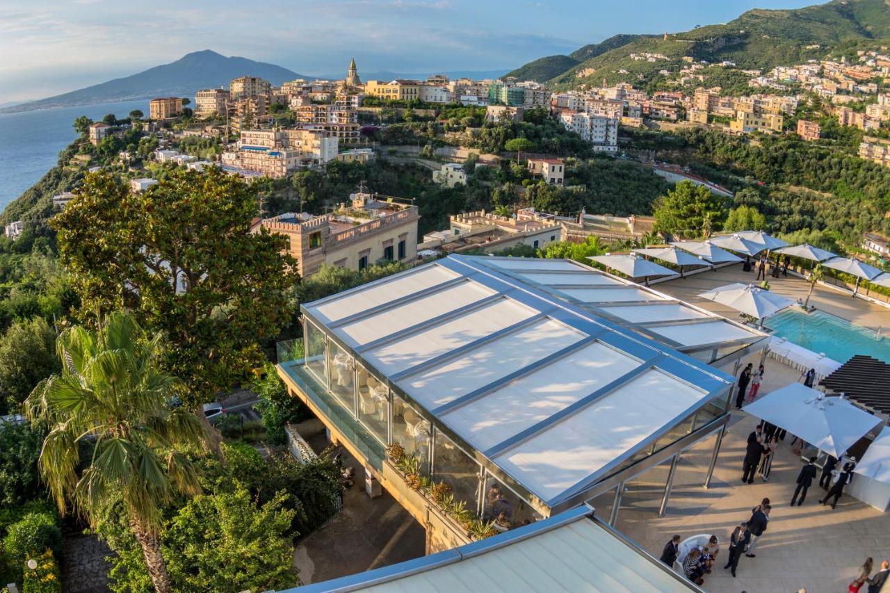 Grand Hotel Moon Valley Vico Equense Bagian luar foto